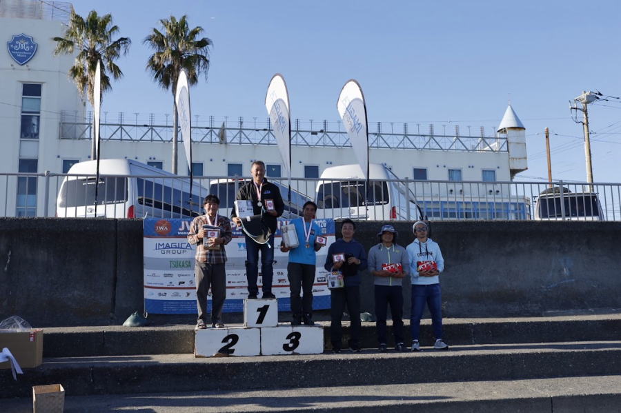 2025�N�S���{�A�}�`���A�X�����[���I�茠