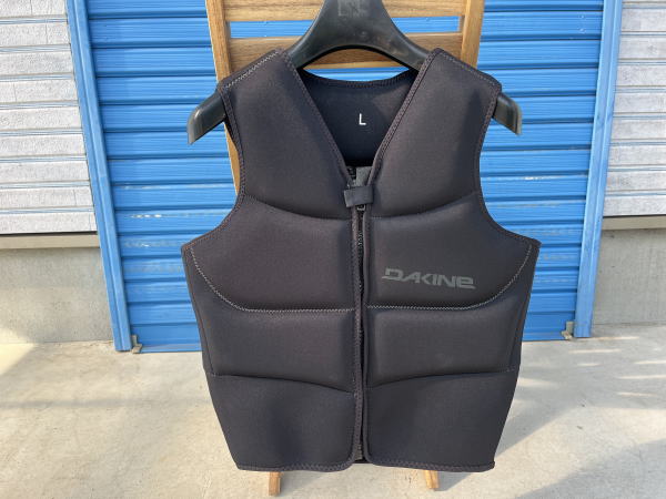 中古ダカインインパクトベストLサイズ