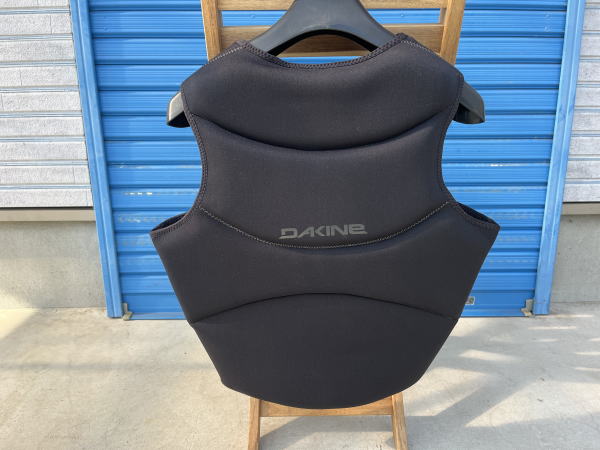 中古ダカインインパクトベストLサイズ